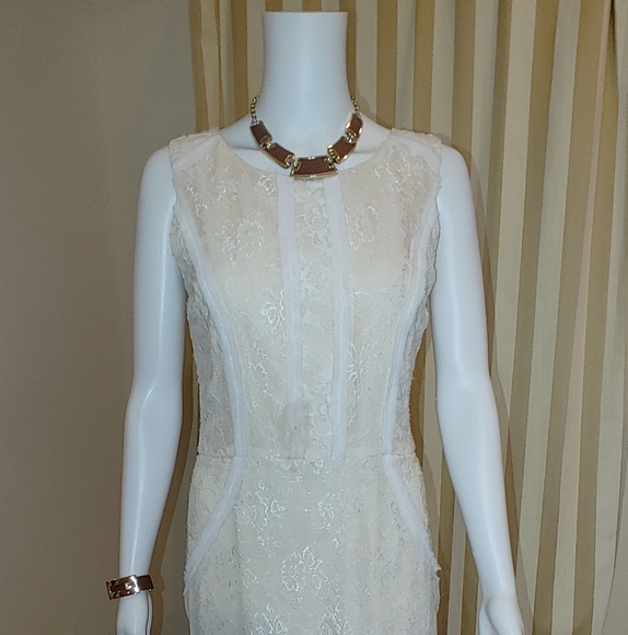 A. DREA LACE BODY-CON DRESS L - Picture 4 of 15